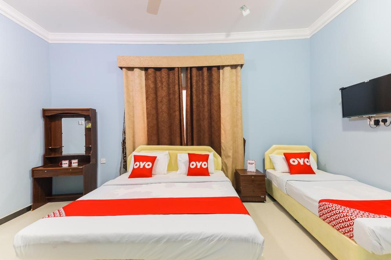 Super Oyo 110 Ras Al Hadd Guest House Exterior photo