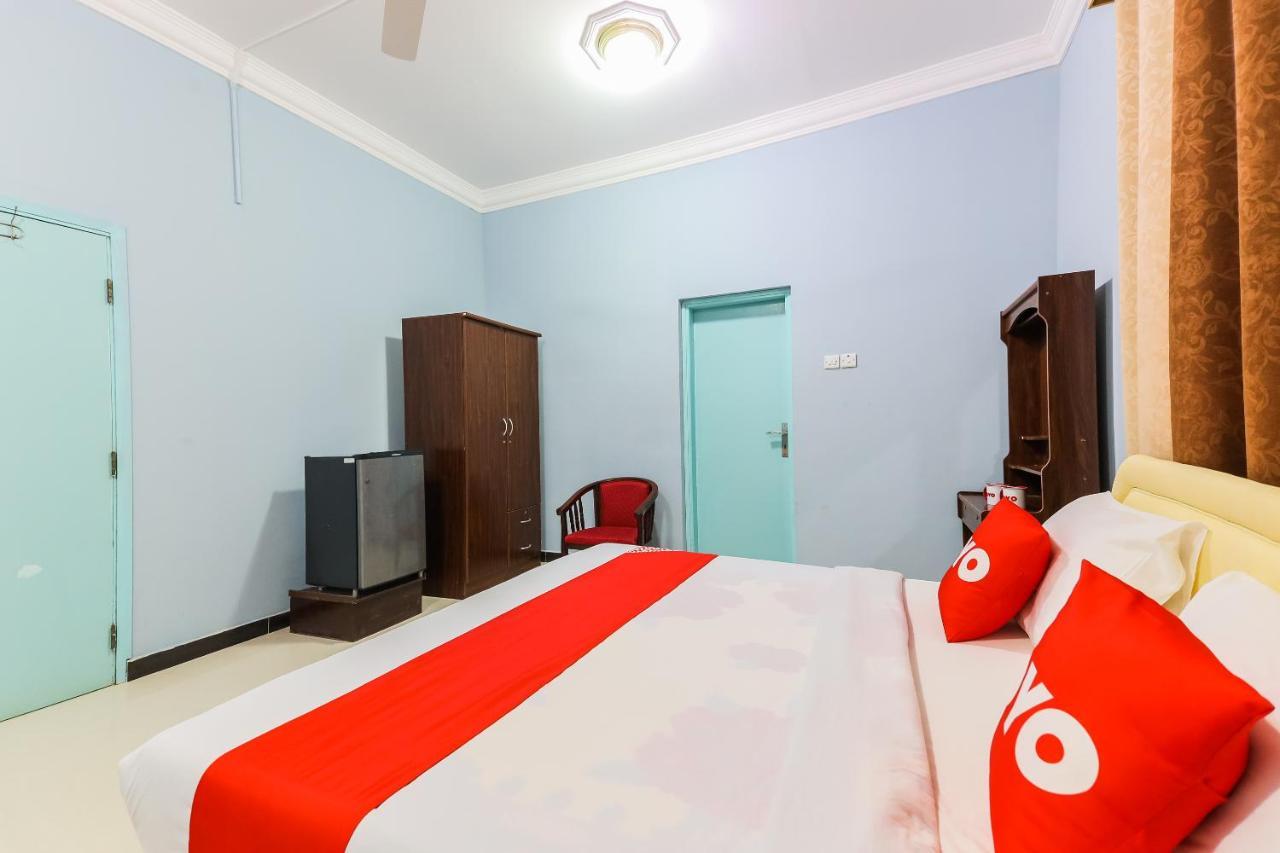 Super Oyo 110 Ras Al Hadd Guest House Exterior photo